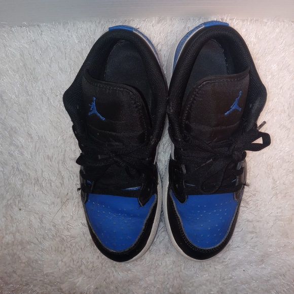 Jordan 1 Low - Picture 5 of 9